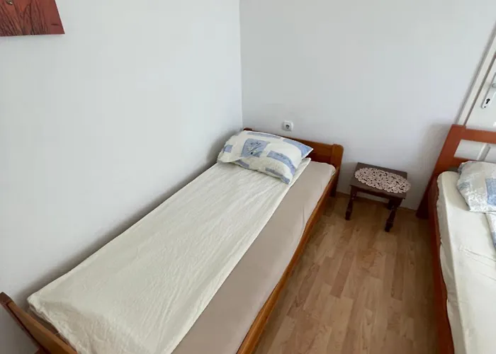 Mimoza Jd Gasthof Indija